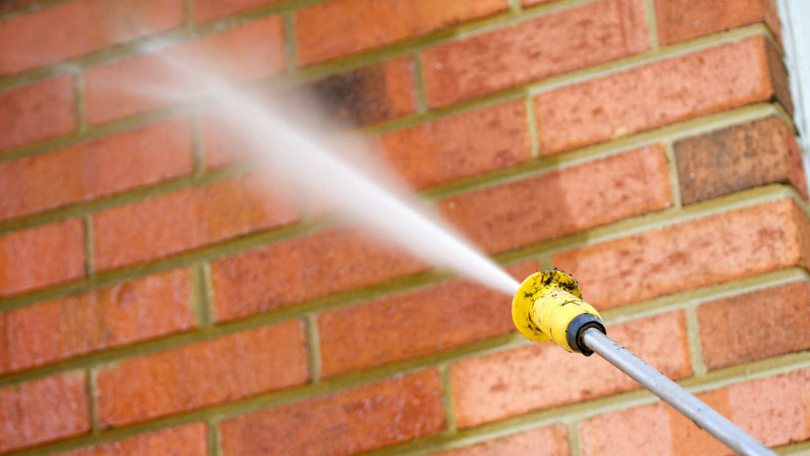 brick-wall-cleaning